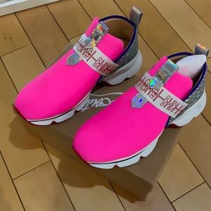 Chrisitan Louboutin lipsyrun flat pink 37